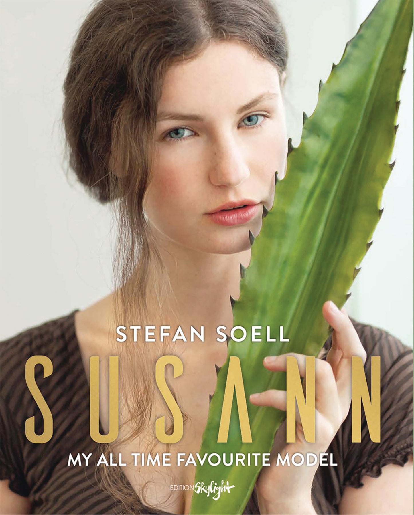 Susann My All Time Favourite Model Hc (08/07/2024) Edition Skylight –  Golden Apple Comics