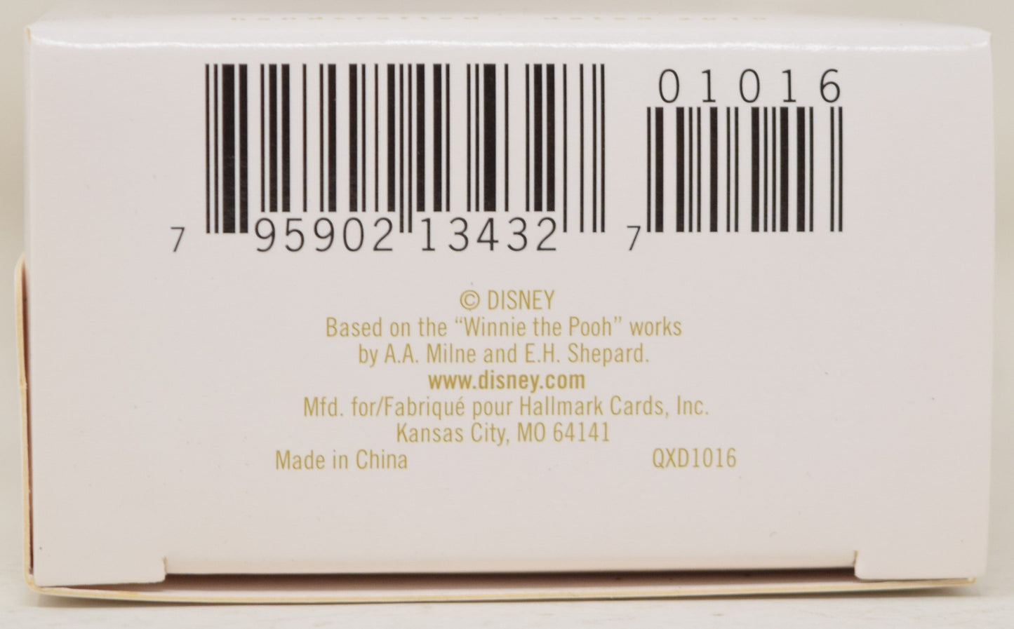 Hallmark Keepsake Ornament Winnie The Pooh Reflects On Christmas Tree 2011 NIB - Golden Apple Comics