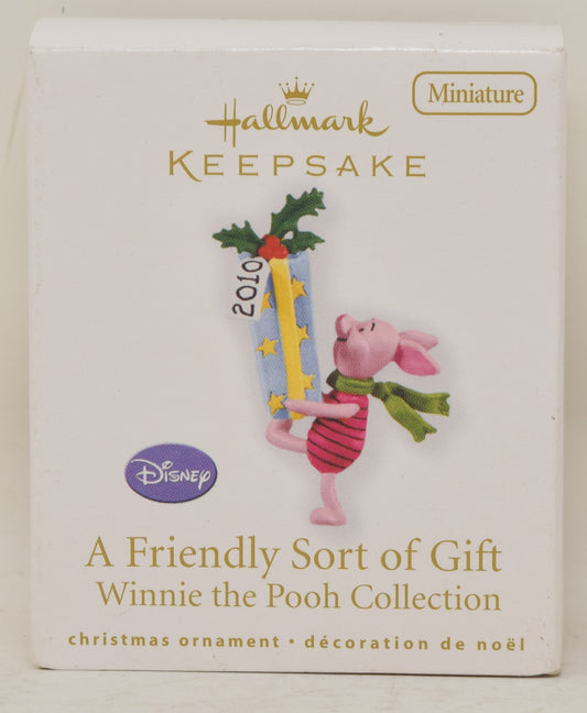 Hallmark Keepsake Ornament Winnie The Pooh A Friendly Sort of Gift Christmas 2010 NIB