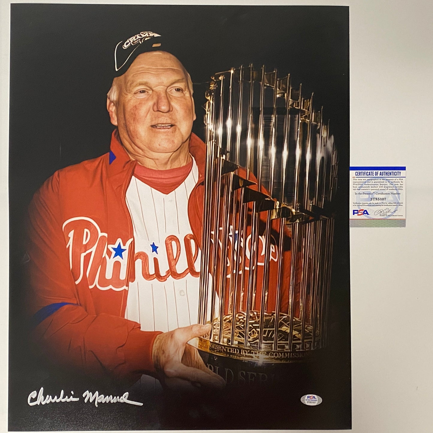 Autographed/Signed Charlie Manuel 2008 World Series Philadelphia Phillies 16x20 Baseball Photo PSA/DNA COA