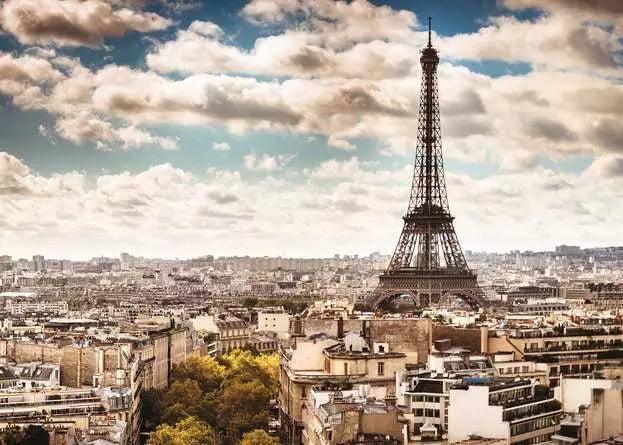 Ravensburger: Puzzle - Paris - Golden Apple Comics