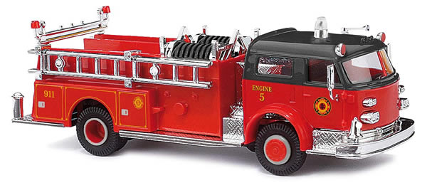 Busch 46018 HO Scale 1968 American LaFrance Closed-Cab Pumper - Fire Department