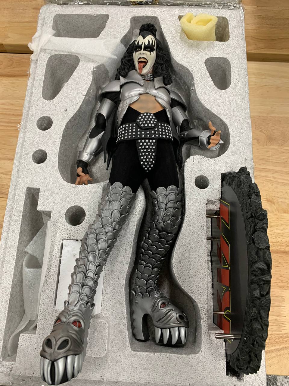 Kiss Demon Gene Simmons Statue Sideshow Premium Format