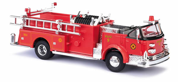 Busch 46030 HO Scale 1968 American LaFrance Open-Cab Pumper Fire Department