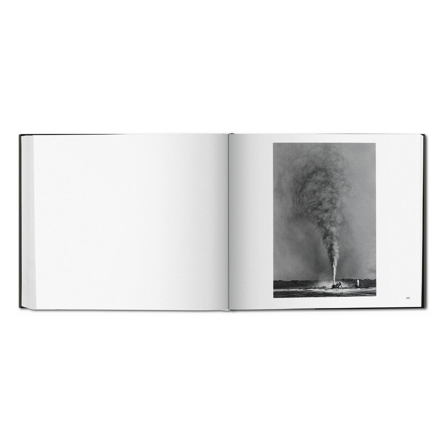 Sebastião Salgado. Kuwait. A Desert on Fire (German, French, English)