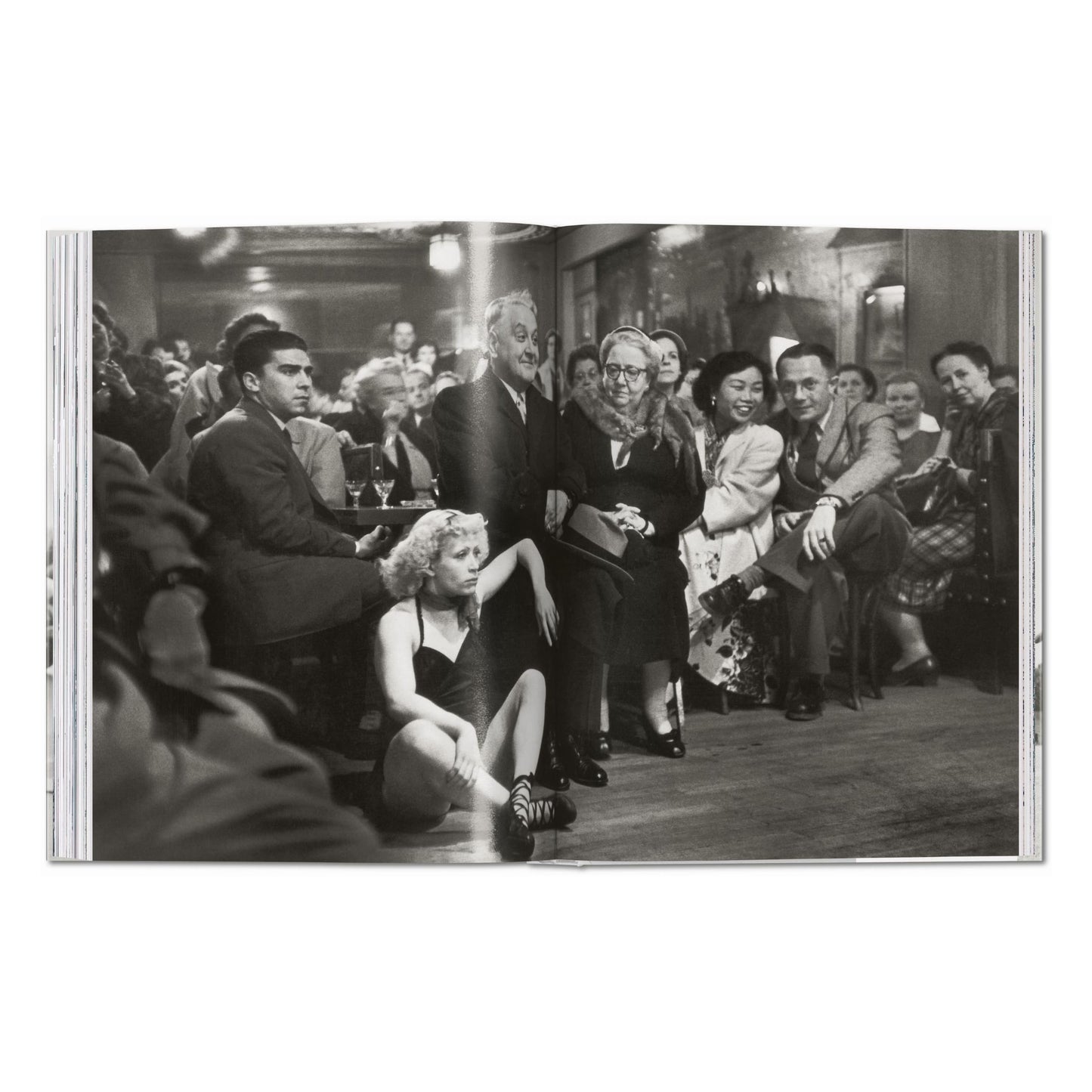 Robert Doisneau. Paris (German, French, English)