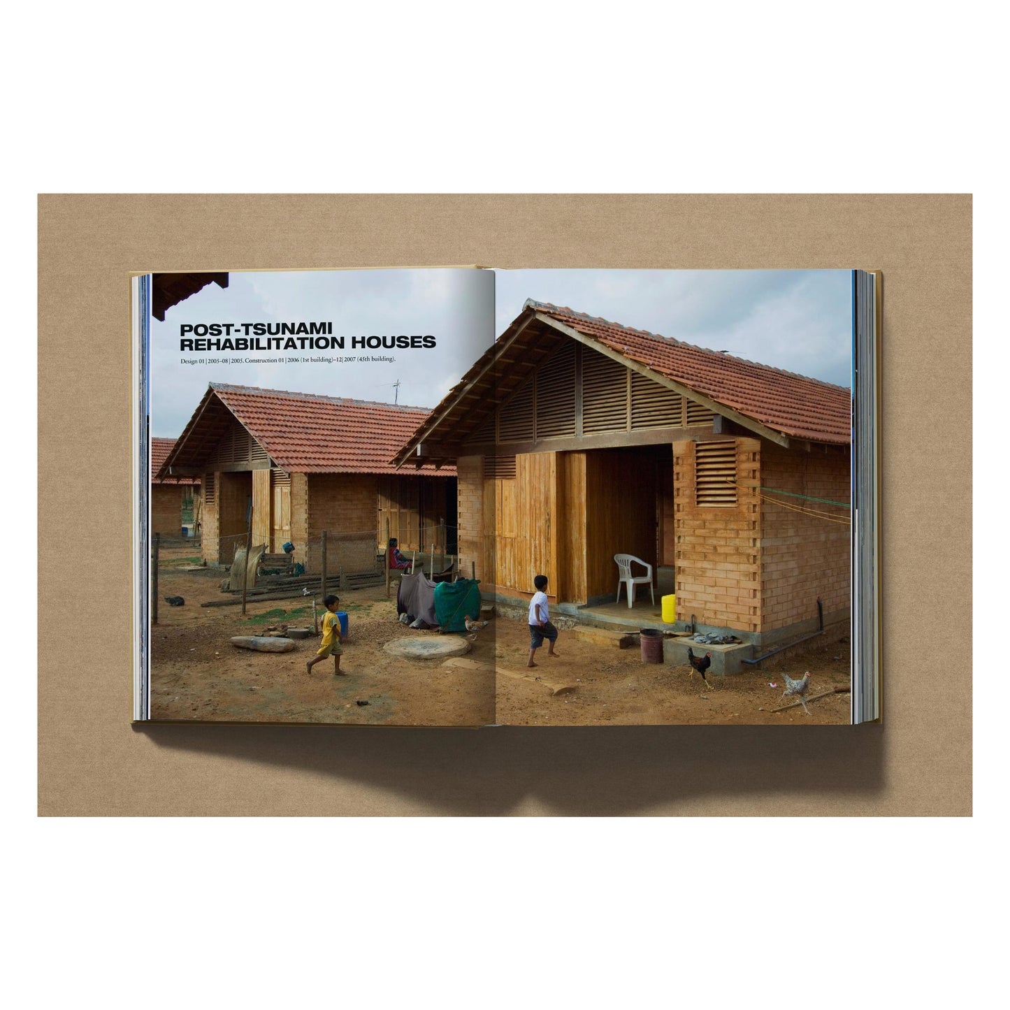 Shigeru Ban. Complete Works 1985–Today (German, French, English)