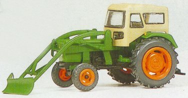 Preiser 17924 HO Scale Farm Machinery Deutz Tractor D6206 Kit