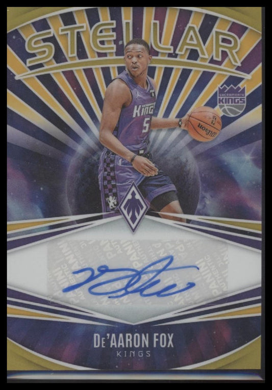 De'Aaron Fox 2023-24 Panini Phoenix #SS-FOX Stellar Signatures Gold #/10