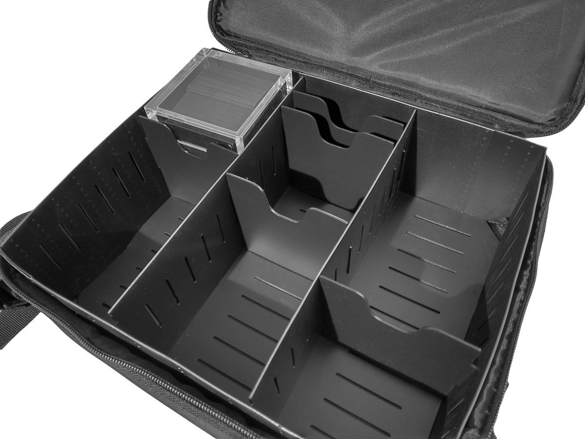 Ultra PRO: Deluxe Gaming Case (Black Trim)