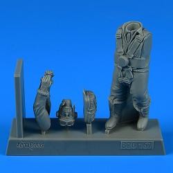 Aerobonus 320167 1/32 WWII RAF Bomber Pilot w/Parachute