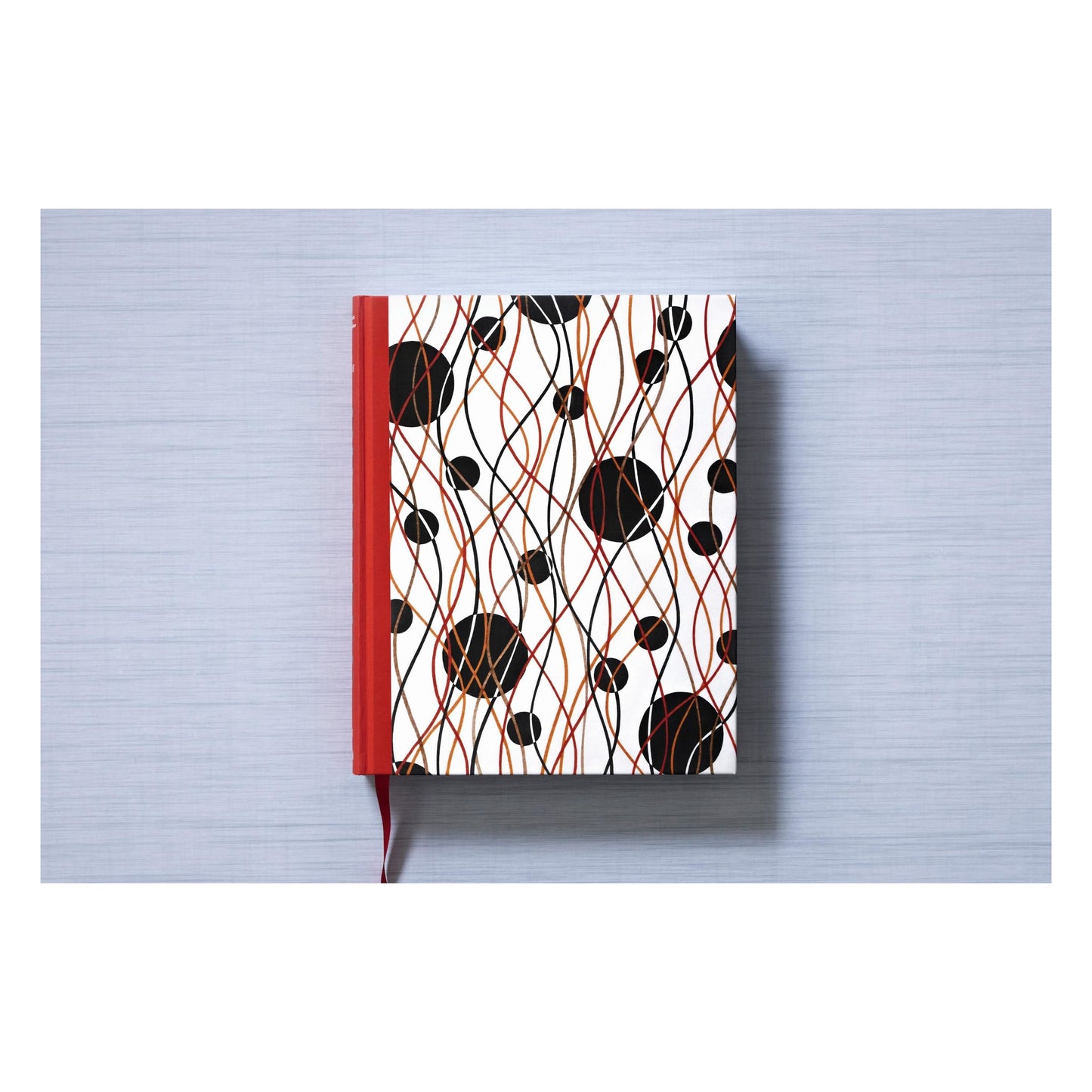 Printed Fabrics. From the 16th century until today (German, French, English)
