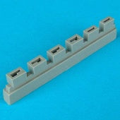 Quickboost 48074 1/48 Spitfire Mk Vb Empty Shell Case Chute for TAM