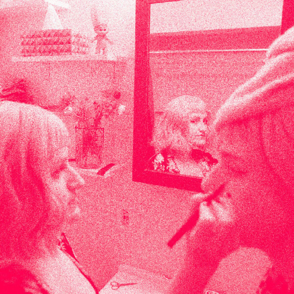 How To Kiss [Red/White]