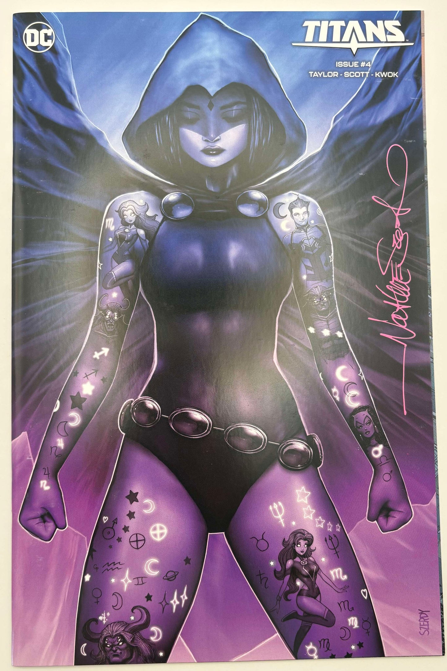 [Signed by Nathan Szerdy] TITANS #4 NATHAN SZERDY (616) EXCLUSIVE MINIMAL VIRGIN VAR [IN STOCK]