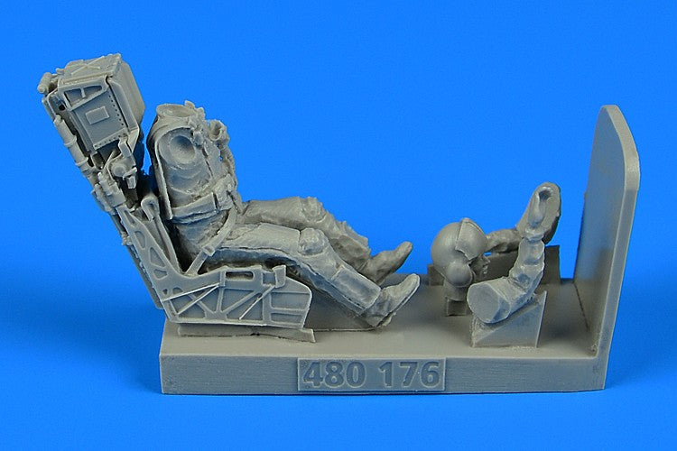 Aerobonus 480176 1/48 USN F/A18E/F Fighter/Attack Pilot w/Ejection Seat for HSG