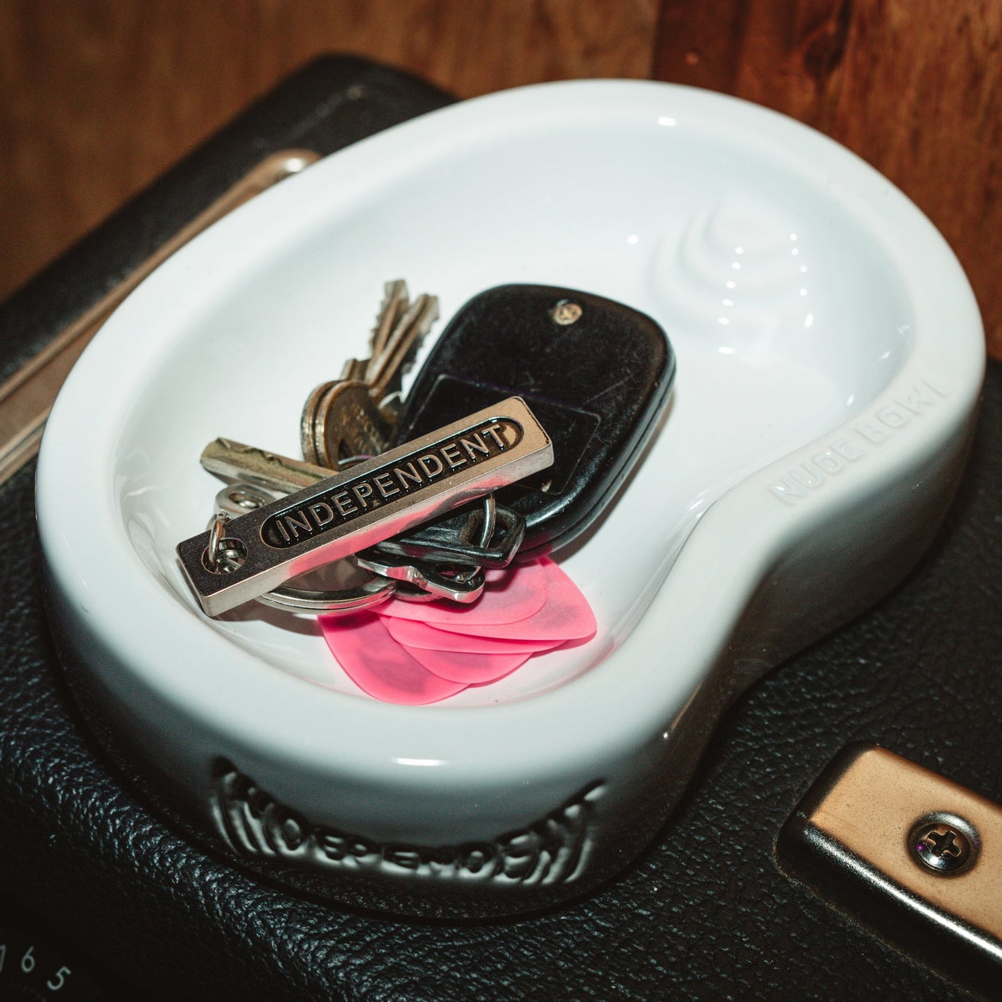 Independent Nude Bowl Valet