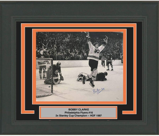 Framed Autographed/Signed Bobby Bob Clarke B&W Philadelphia Flyers 16x20 Hockey Photo JSA COA - Golden Apple Comics