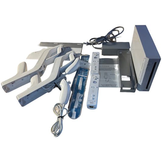 White Nintendo Wii Ultimate Hunting and Driving Bundle (GameCube Compatible)