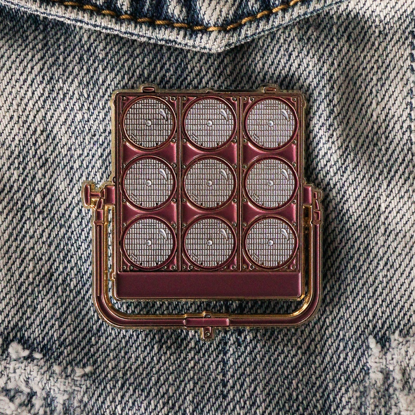 9 Light Enamel Pin (Glow in the Dark)