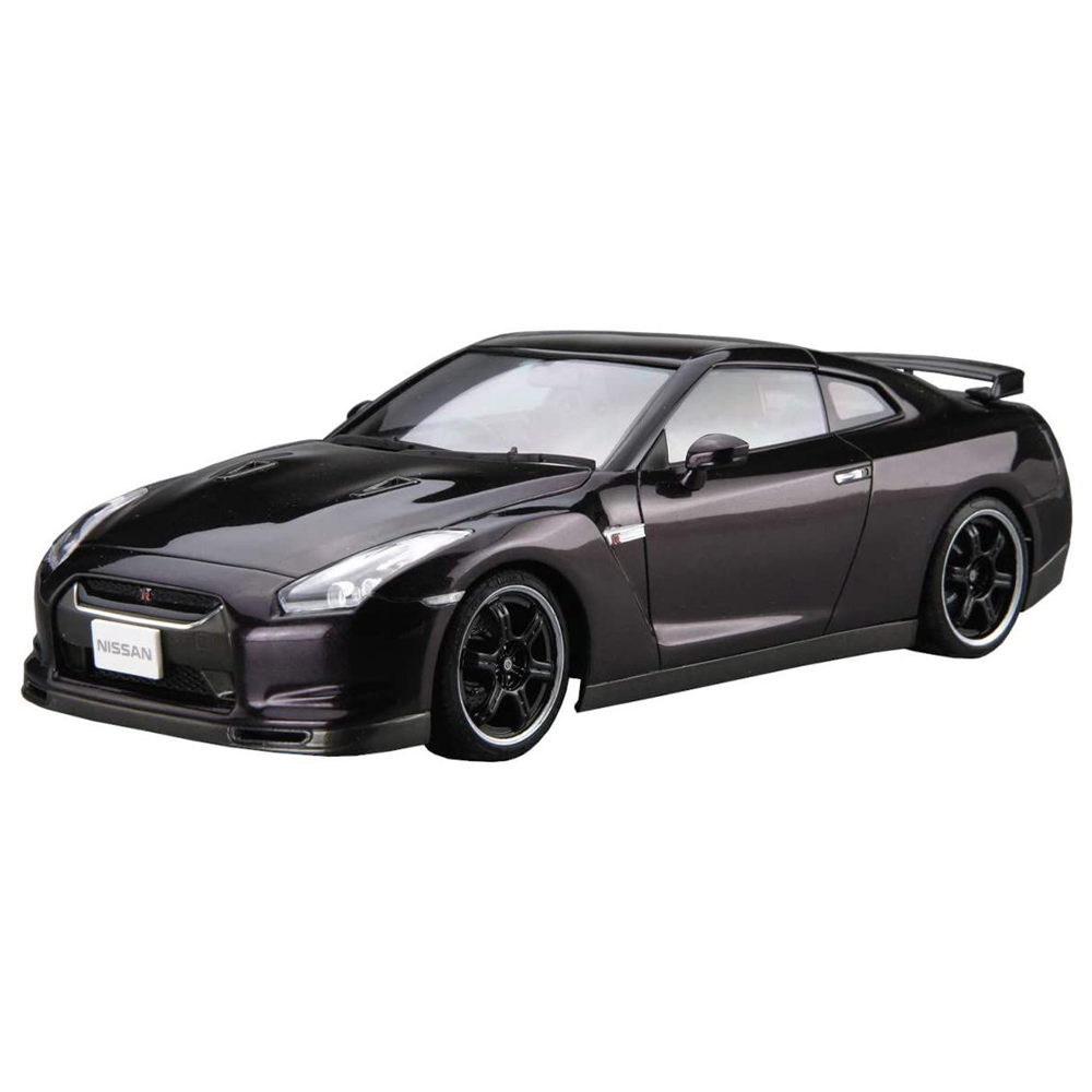 Aoshima: 1/24 NISSAN R35 GT-R Spec-V '09 Scale Model Kit #35 - Golden Apple Comics