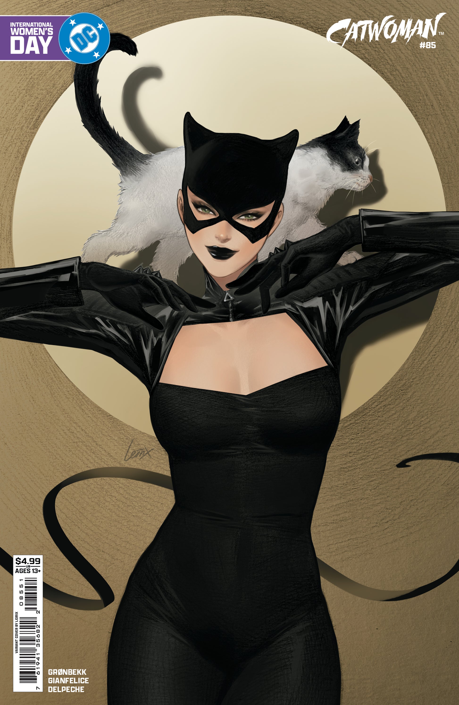 Catwoman #85 E Lesley Leirix Li Womens History Month Variant (03/18/2026) Dc - Golden Apple Comics