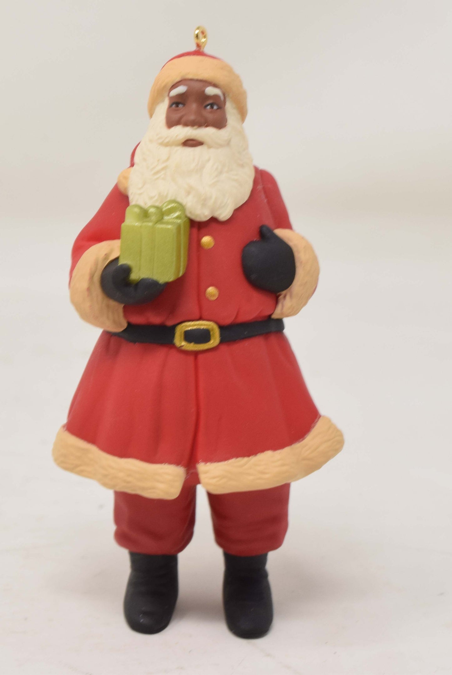 Hallmark Keepsake Ornament Santa Claus One Last Gift Christmas Tree 2010 NIB