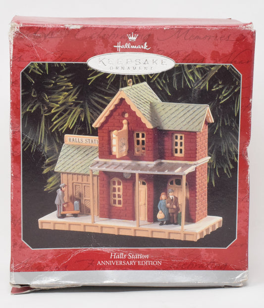 Hallmark Keepsake Halls Station Christmas Ornament 1998 NIB