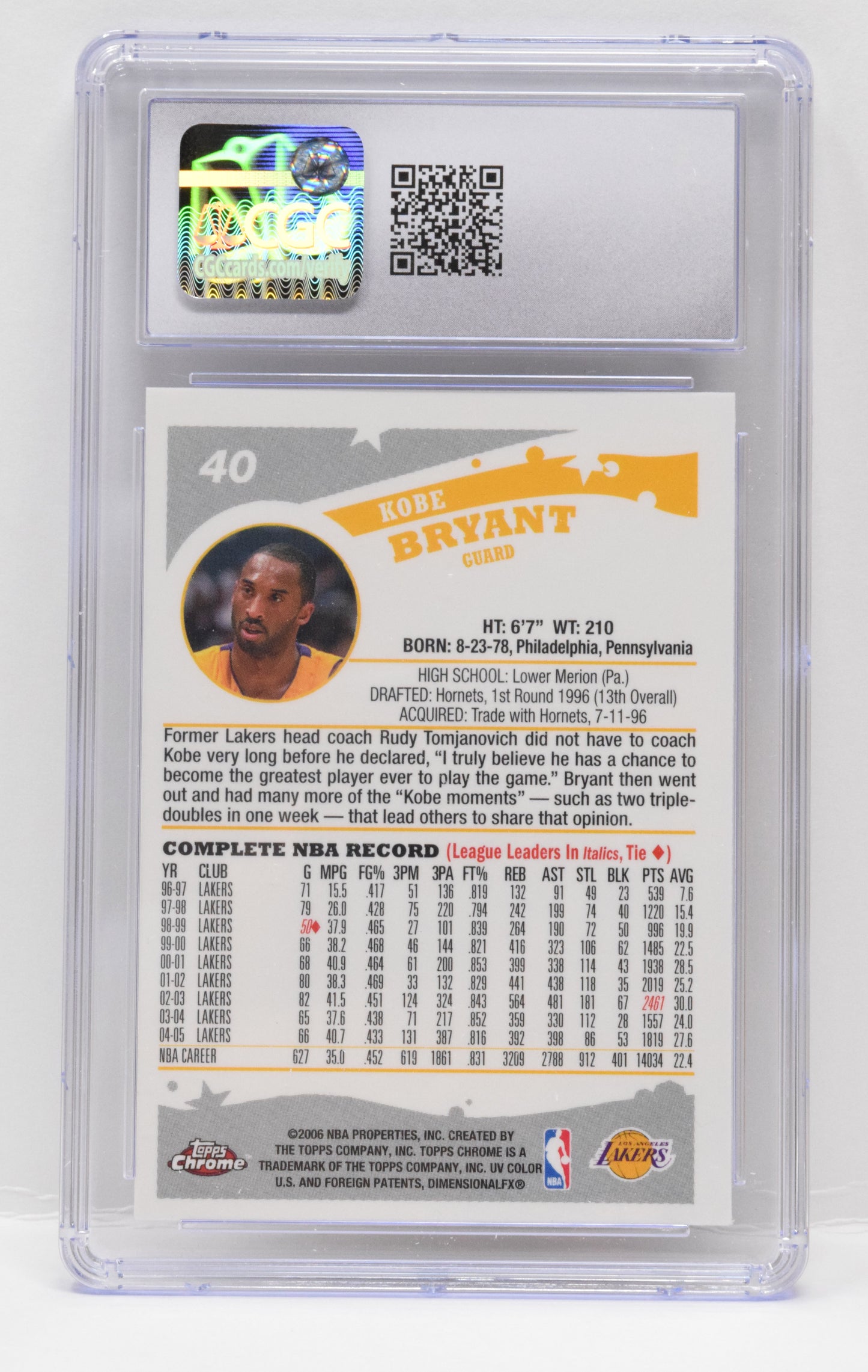 Kobe Bryant Basketball Card Topps Chrome 2005 - 06 40 CGC 9