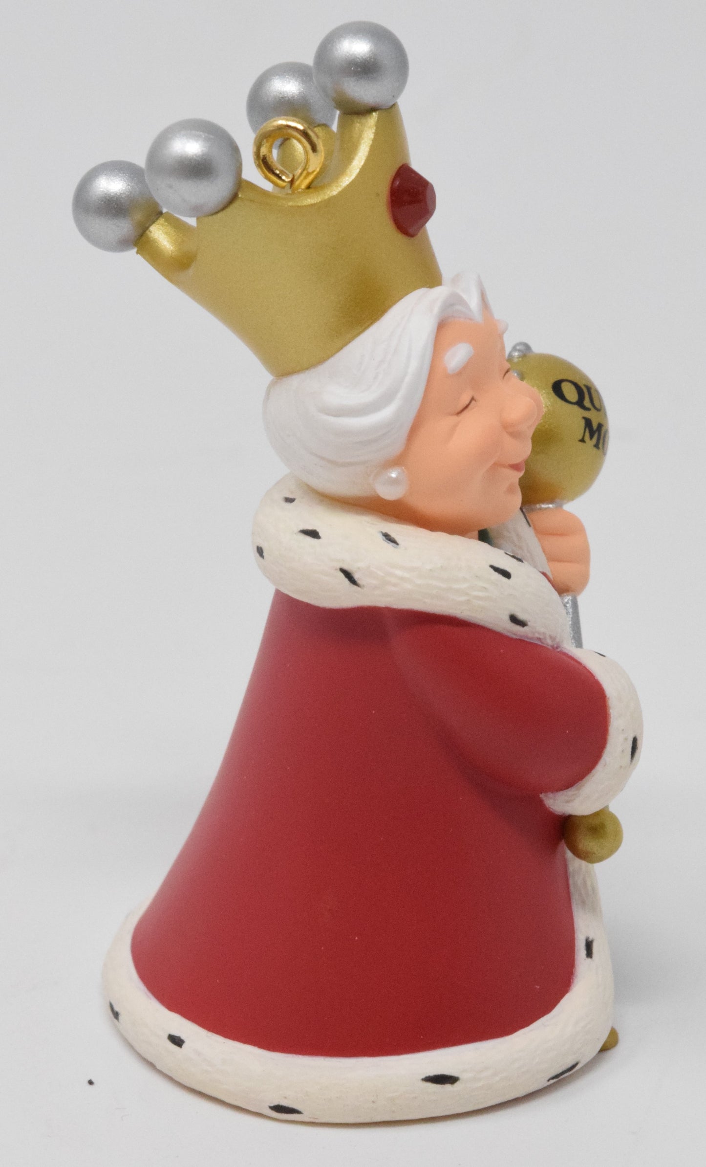 Hallmark Keepsake Queen Mom Christmas Ornament 2000 NIB