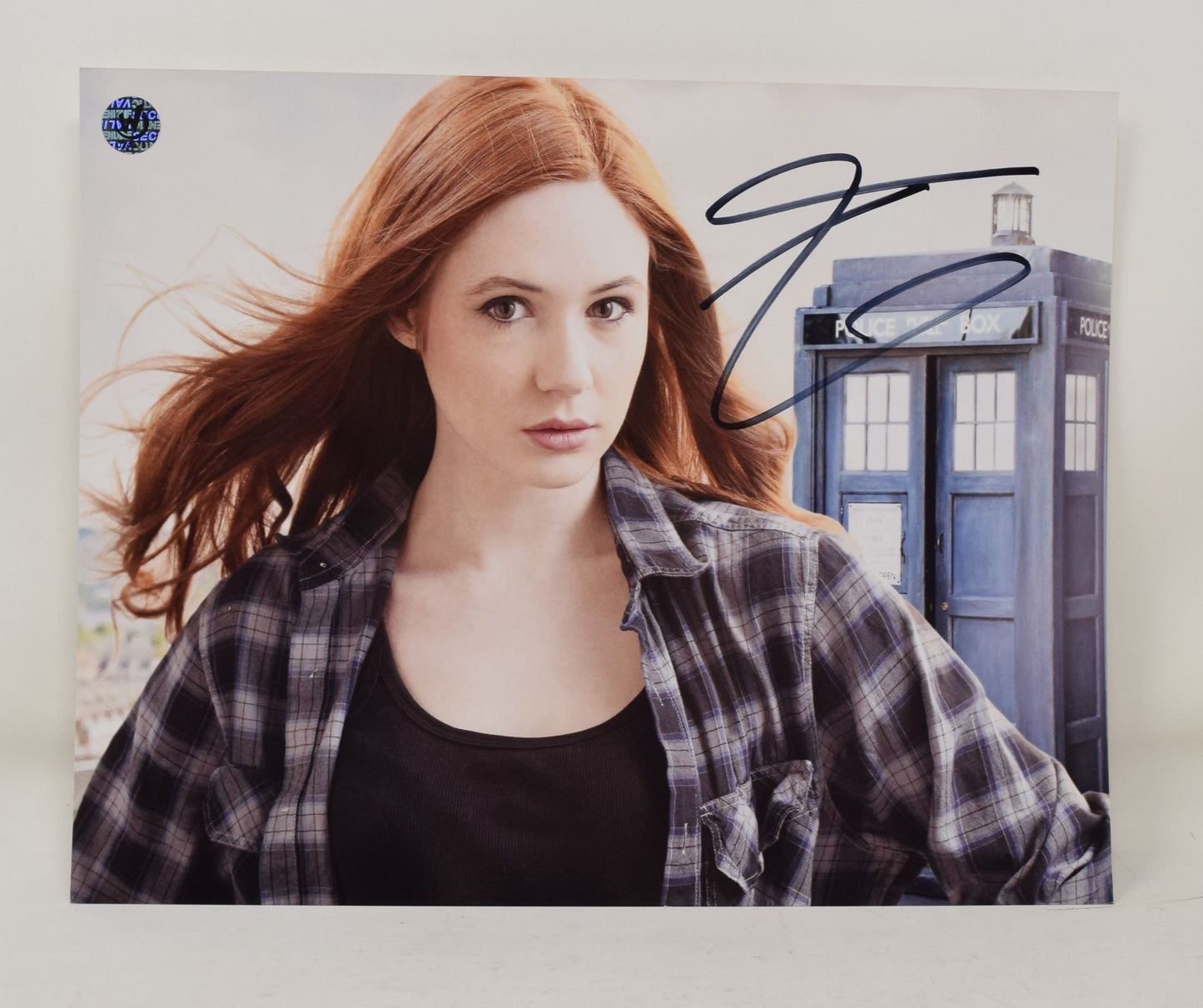 Karen Gillan Doctor Who Tardis Bust Shot Signed Autograph 8 x 10 Photo COA