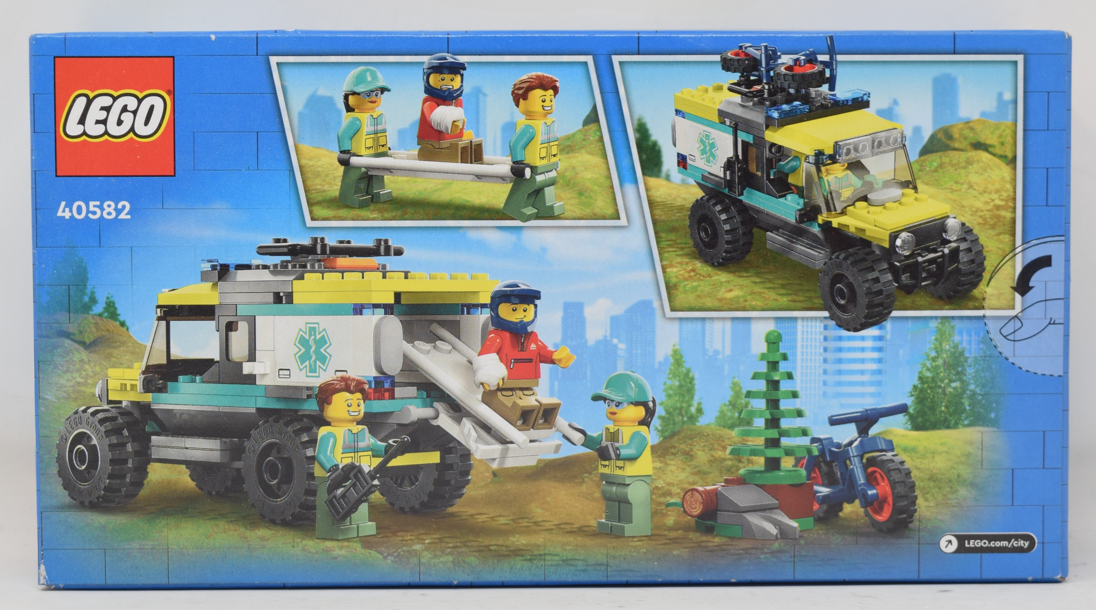 Lego City 4x4 Off-Road Ambulance Rescue Truck Set 40582 New