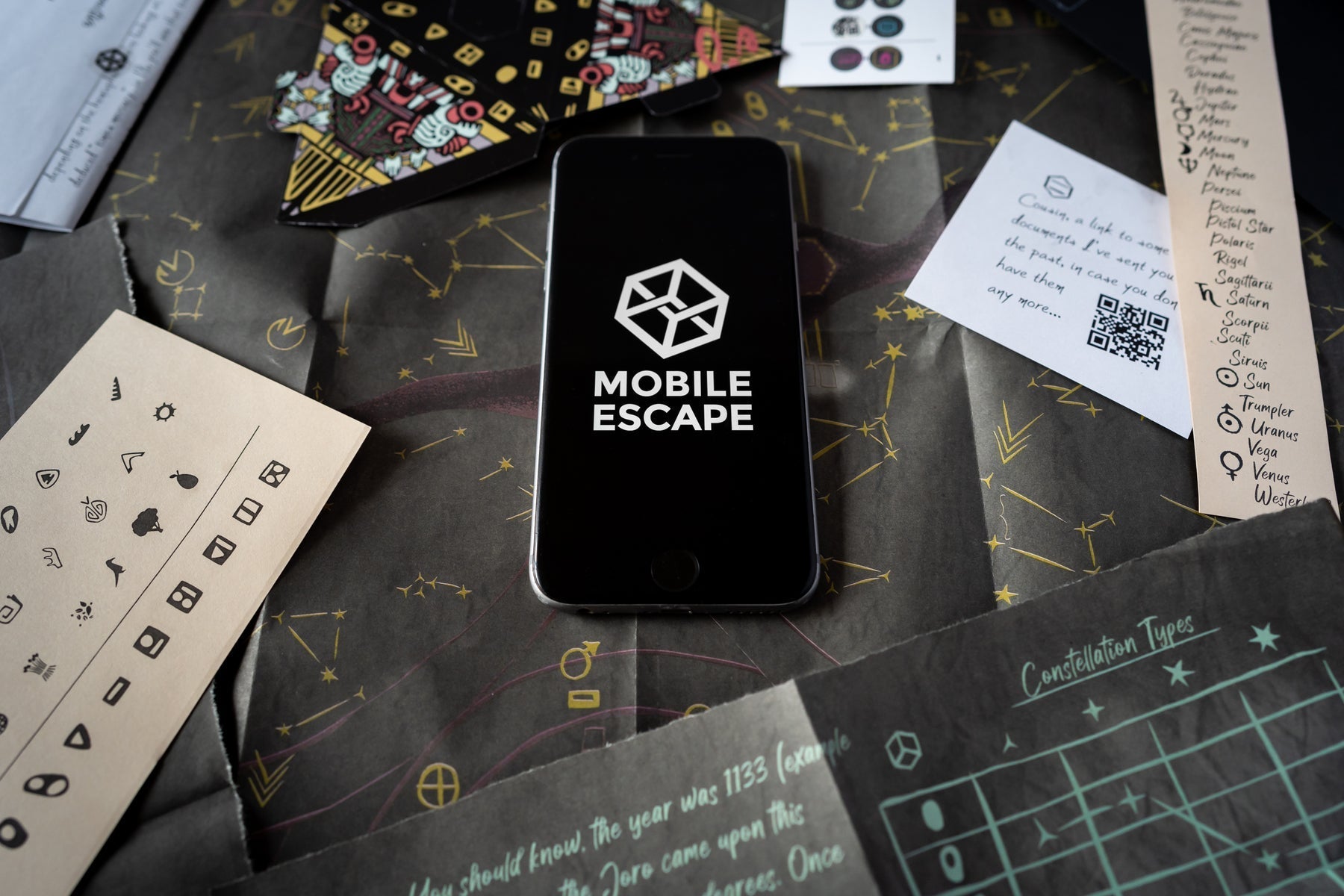 Escape Mail Puzzle Games: Family Secrets Series - Episode 12 - Bloodlines - Golden Apple Comics