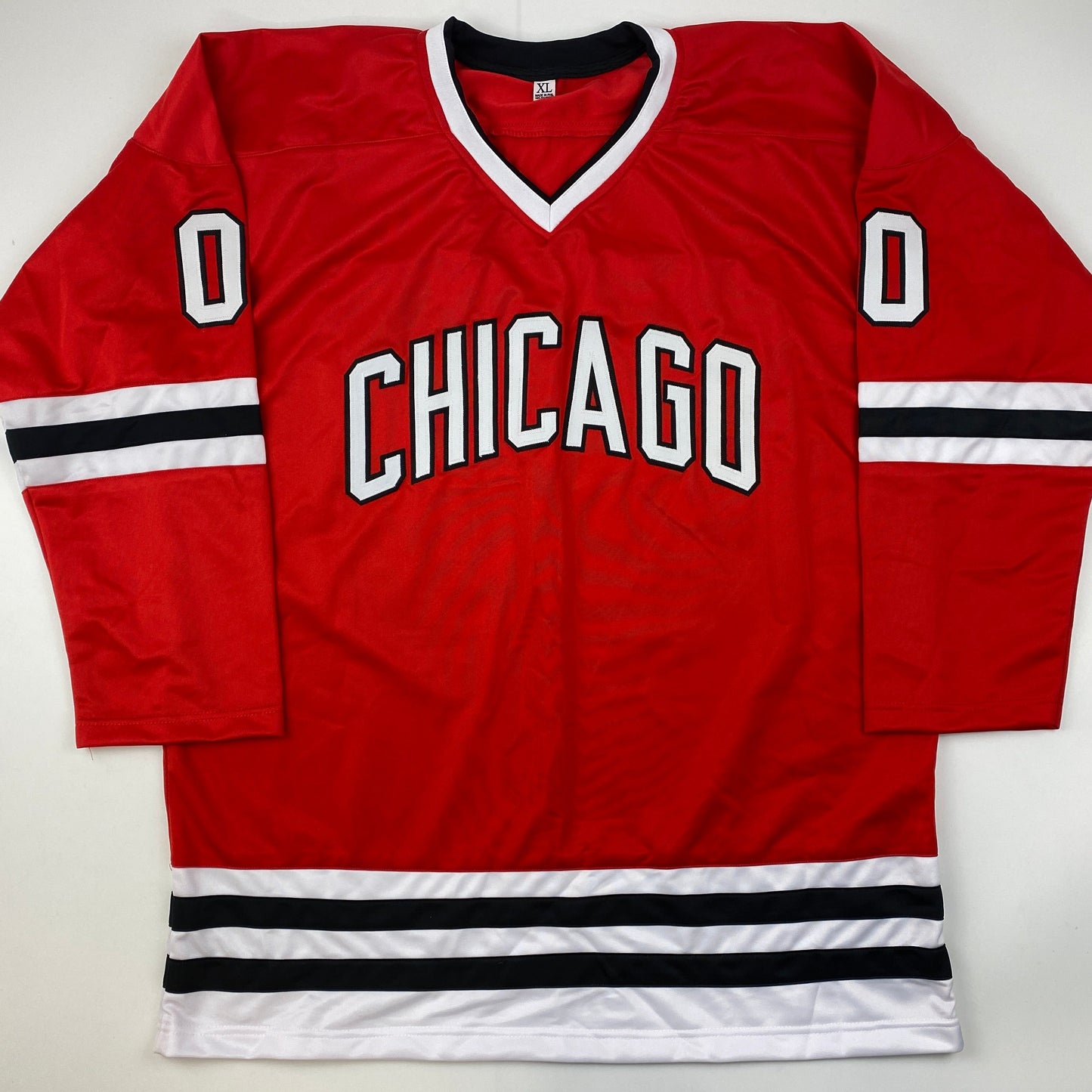 Autographed/Signed Chevy Chase Clark Griswold Christmas Vacation Movie Chicago Red Hockey Jersey Beckett BAS COA