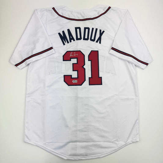 Autographed/Signed Greg Maddux Atlanta White Baseball Jersey Beckett BAS COA