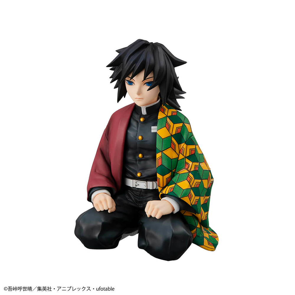 GEM Series: Demon Slayer: Kimetsu no Yaiba - Palm Size Giyu Tomioka Figure (With Gift) - Golden Apple Comics