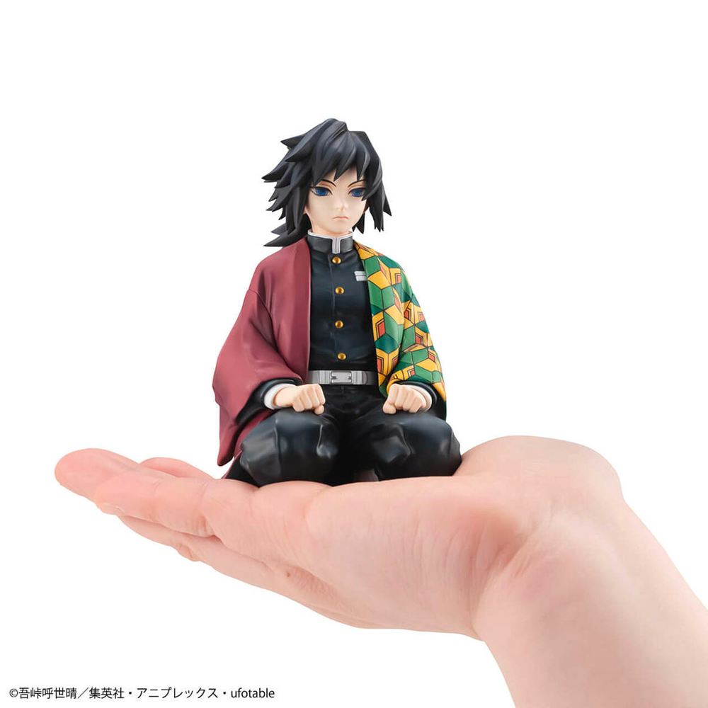 GEM Series: Demon Slayer: Kimetsu no Yaiba - Palm Size Giyu Tomioka Figure (With Gift) - Golden Apple Comics