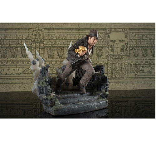 Indiana Jones Raiders Of The Lost Ark Deluxe  Gallery Temple Escape W/Idol PVC Statue