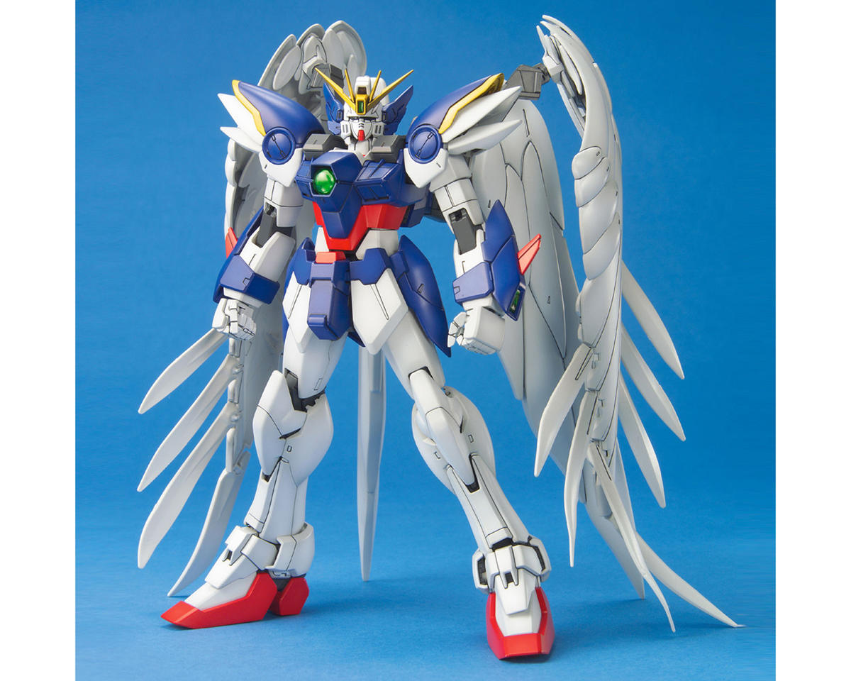 Bandai 1129454 1/100 Master Grade Series XXXG-00W0 Wing Gundam Zero "Gundam Wing: Endless Waltz"