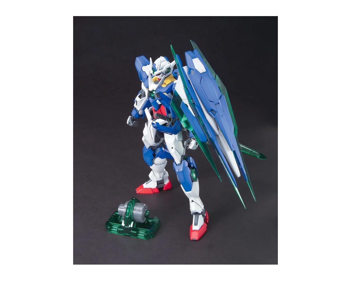 Bandai 2094337 1/100 Master Grade Gundam GNT-0000 QAN[T] (QUANTA) "Gundam 00