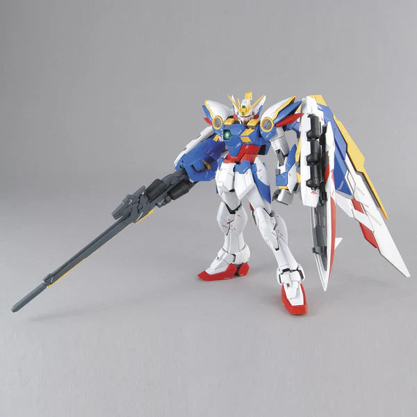Bandai 2130873 1/100 MG Wing Gundam (Endless Waltz Version) "Gundam Wing"