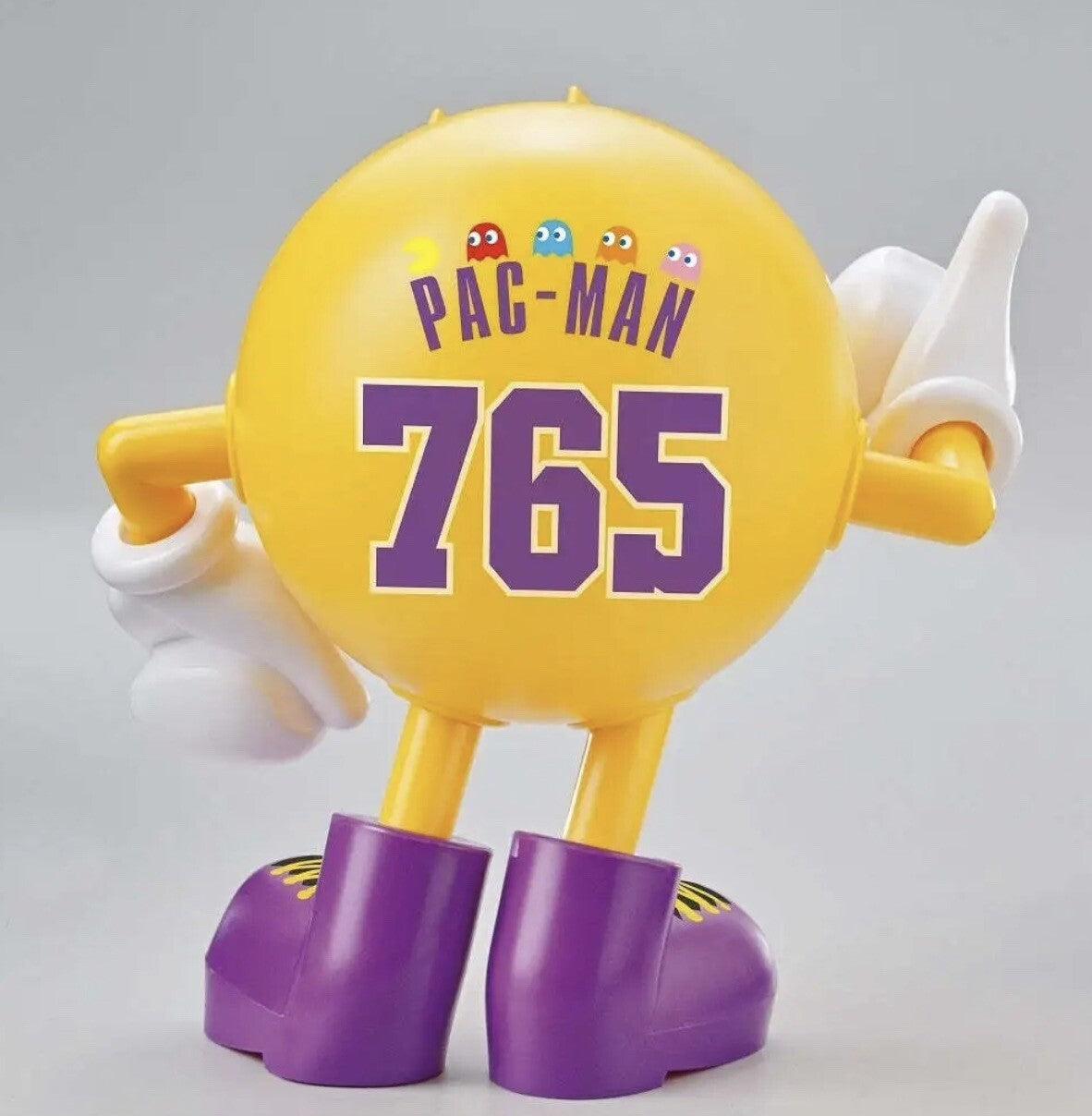 Bandai x NBA 2593839 Entry Grade Los Angeles Lakers Pac-Man Model Kit