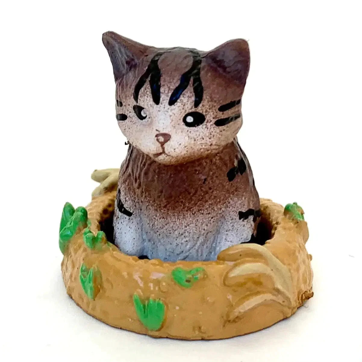 Animal in Tray Figure