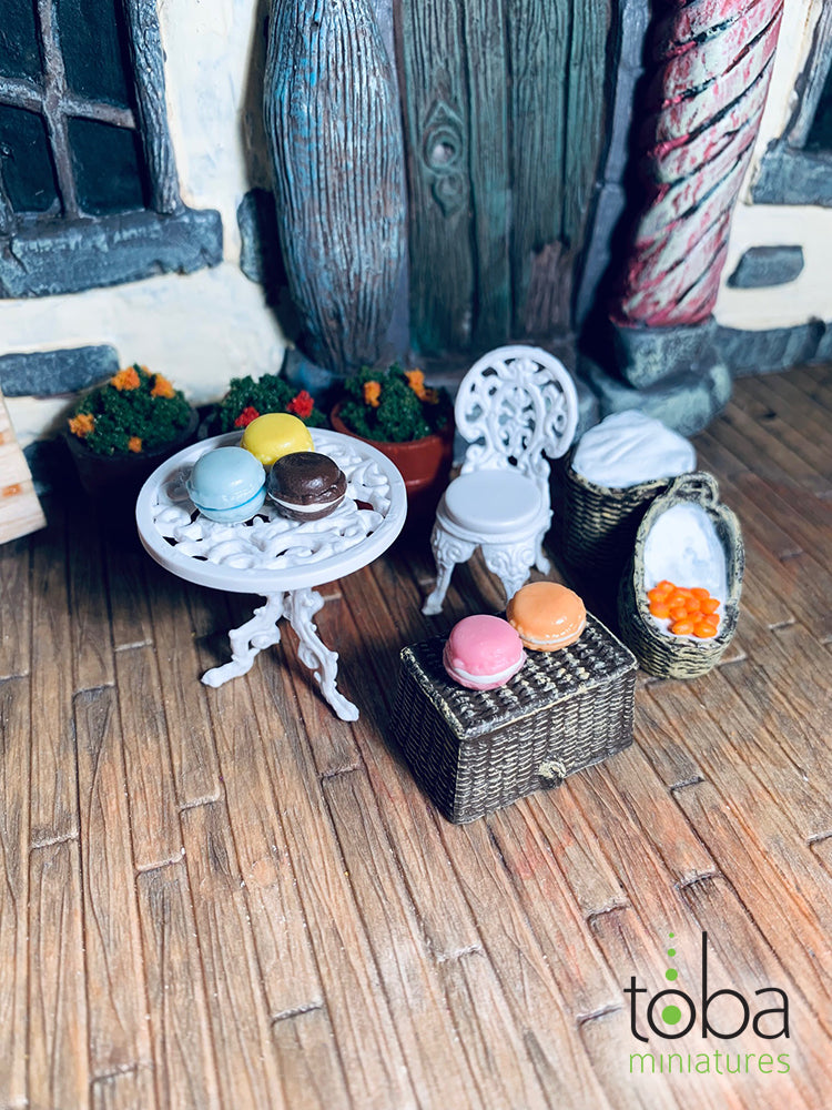 Toba Miniatures 1112 1/12 Scale Macarons (5)