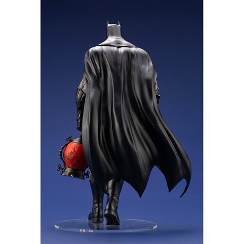 DC Comics Batman: Last Knight on Earth Batman ARTFX 1:6 Statue