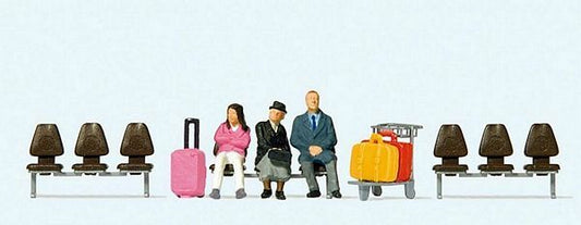 Preiser 10661 HO Scale Waiting Travelers #2 -- 3 Figures, Luggage Cart Seats