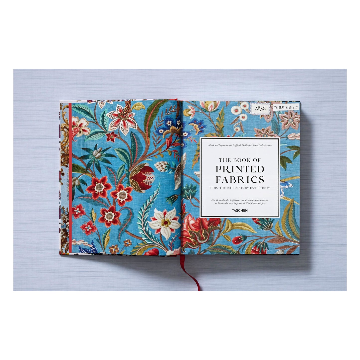 Printed Fabrics. From the 16th century until today (German, French, English)