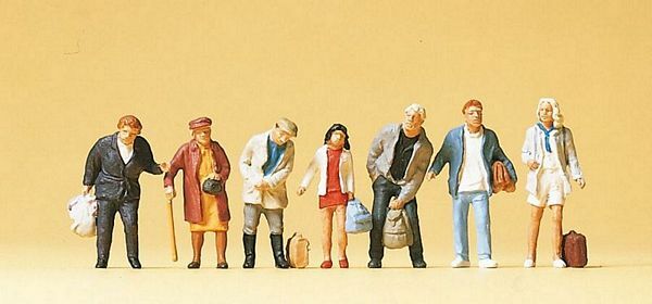 Preiser 10400 HO Scale Pedestrians -- Standing Commuters - Golden Apple Comics