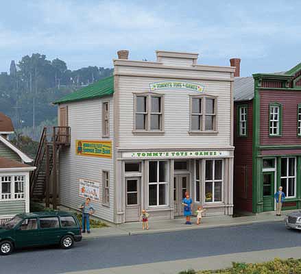 Walthers Cornerstone 933-3668 HO Scale Tommy's Toys & Games -- Kit - Golden Apple Comics
