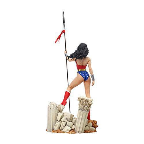 Enesco Grand Jester Studios Wonder Woman 1/6 Scale Limited Edition Statue